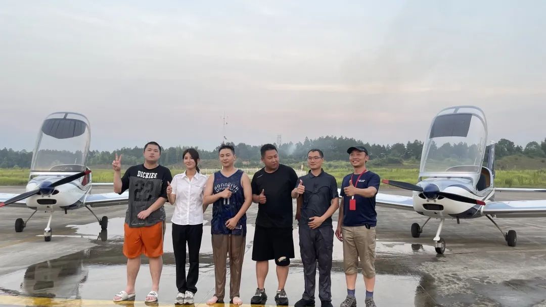 沖上云霄！湖南山河通航學(xué)員成功單飛