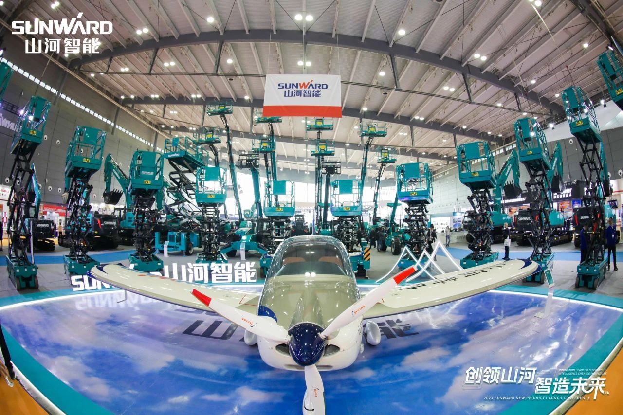 2025 CICEE | 山河智能歷屆長(zhǎng)沙展高光回顧！再啟新篇，邀您共赴創(chuàng)新之約！