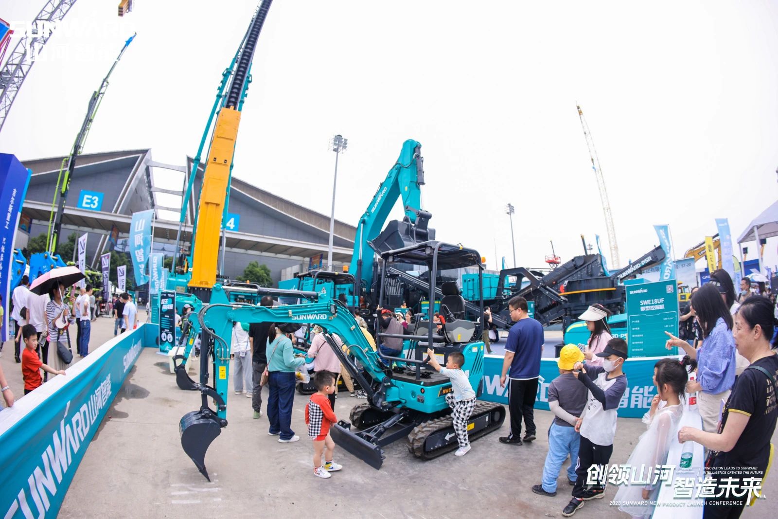 2025 CICEE | 山河智能歷屆長(zhǎng)沙展高光回顧！再啟新篇，邀您共赴創(chuàng)新之約！